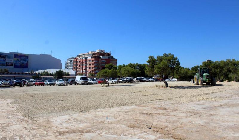 Benidorm reordenará el aparcamiento disuasorio de la avenida de Beniardá con una inversión de 2,1 millones de euros